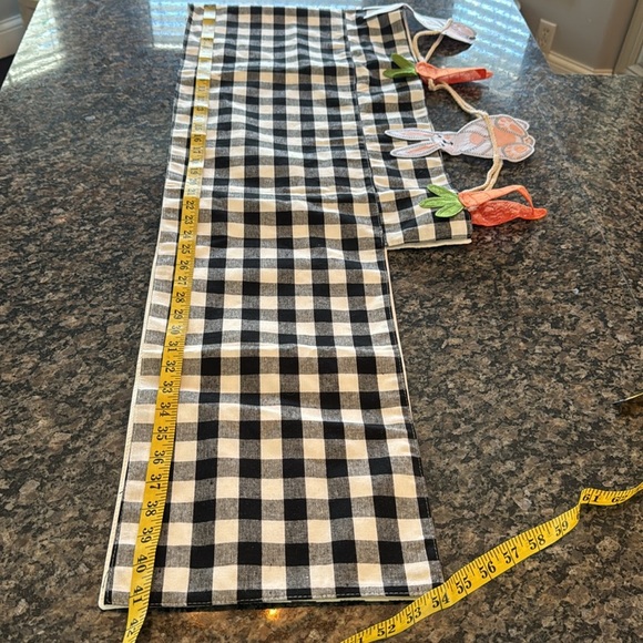 Easter checkered table or mantel runner EUC - Picture 8 of 10